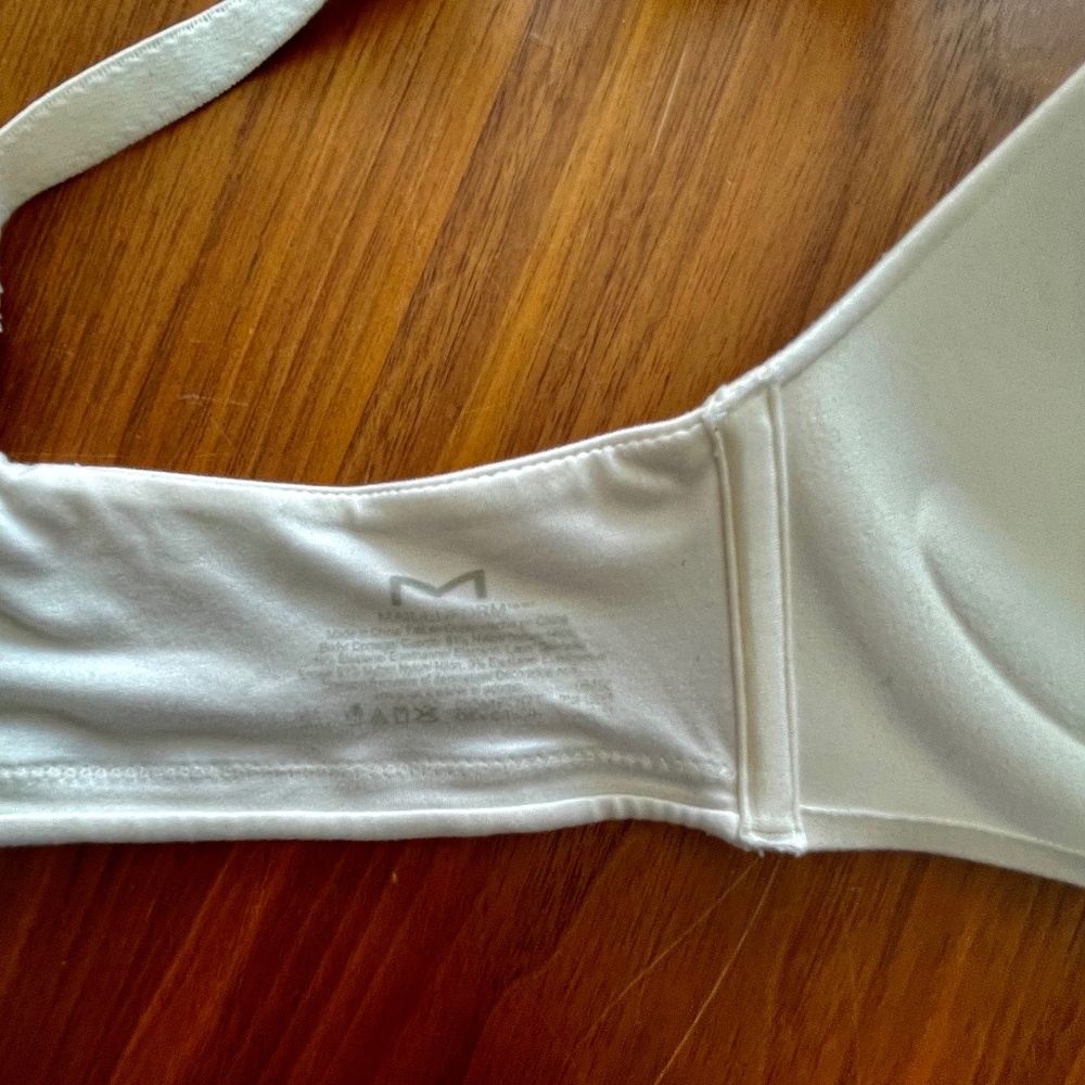 Maidenform Wireless Demi Bra-Cream w/ light pink bow Size 36A - Picture 6 of 6